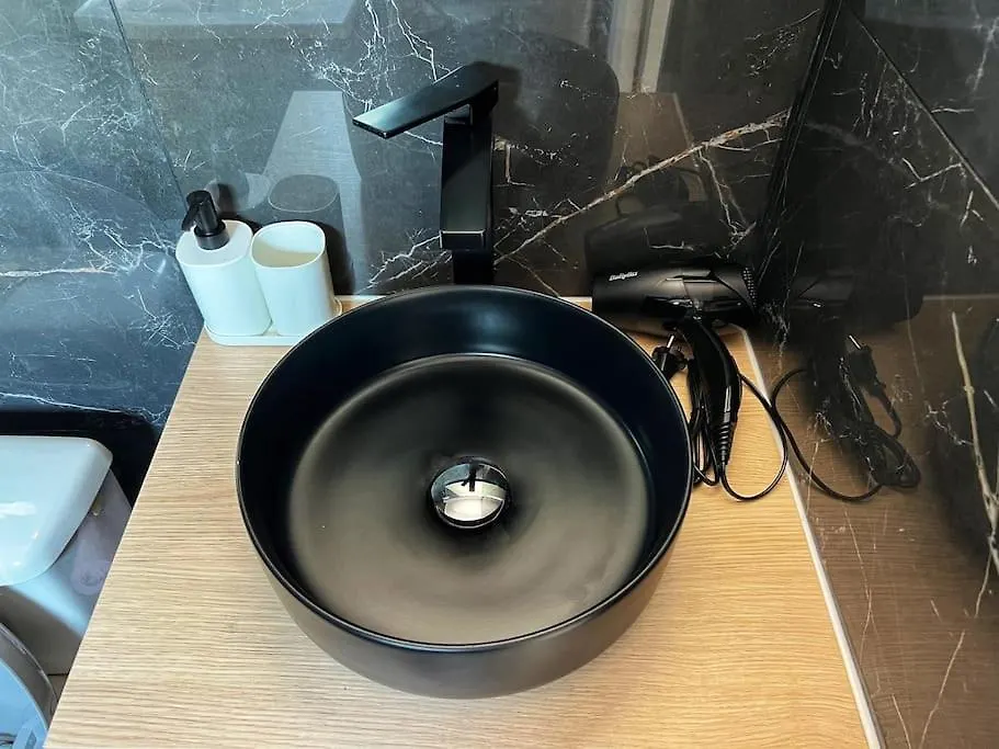 Le Germinal - Studio Climatise Calme Proche Du Metro Toulouse Apartamento